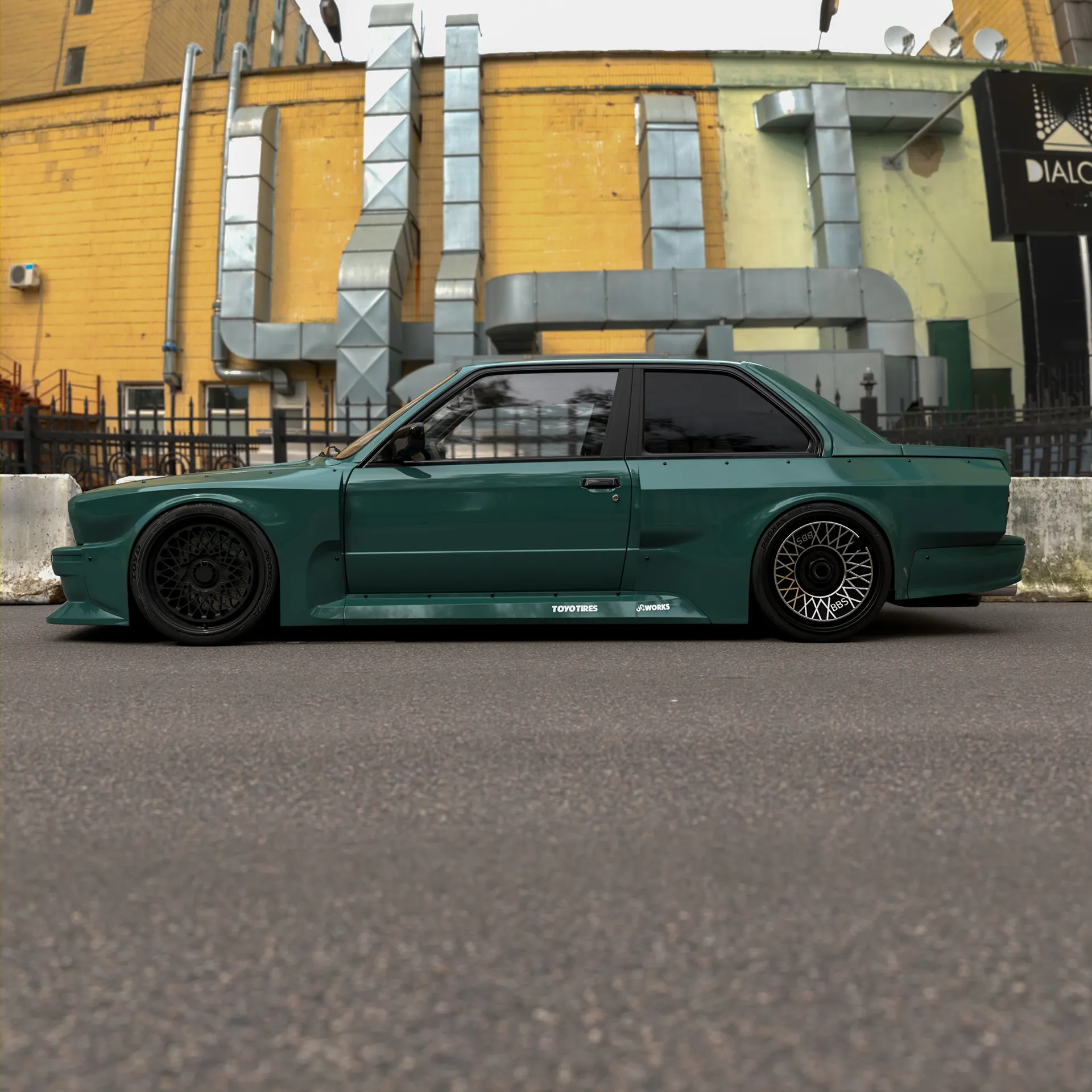 BMW E30 M3 Widebody, three-quarter front render